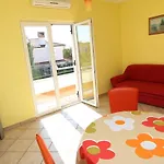 Apartments Elida
