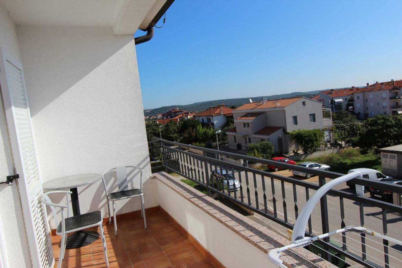 Elida Apartment *